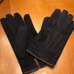 Elegant Black Leather Gloves